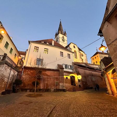 Ultracentral Medieval Apartment Nagyszeben Kültér fotó